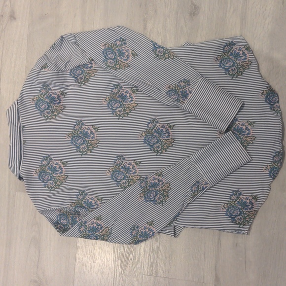 Zara small shirt with ties - Picture 6 of 7